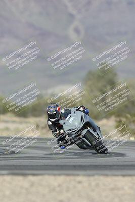 media/Jan-15-2026-Racers Edge (Thu) [[dfebeb70ab]]/2-A Group/Session 5 (Turn 5)/